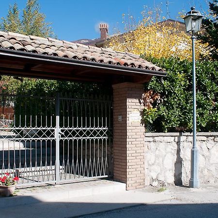Appartamenti De Sanctis فيليتا باريّا المظهر الخارجي الصورة